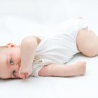 Las etapas del desarrollo físico en los bebés