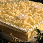 Cómo cortar una torta de cumpleaños rectangular