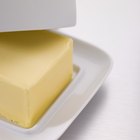 Cómo sustituir aceite por mantequilla en las mezclas para pasteles 
