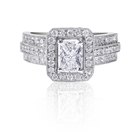 Cómo limpiar anillos de diamante de oro blanco