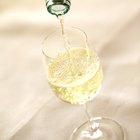 Los riesgos para la salud de beber demasiado vino blanco al día