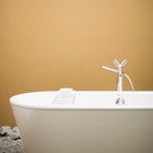 ¿Qué se utiliza para reparar grietas en bañeras de acrílico?