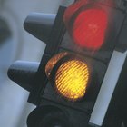 Cómo averiguar si recibiste una multa por pasar un semáforo con cámara en rojo