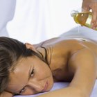 Cómo hacer un aceite para masajes soluble en agua