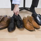 Como remover esmalte de sapatos de camurça 