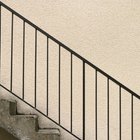¿Cuánto espacio necesito para construir escaleras en ángulo recto?