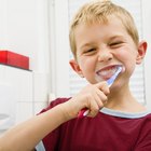 Cómo hacer que los dientes de los niños queden blancos