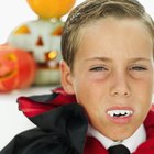 Como fixar falsos dentes de vampiro usando coisas feitas à mão