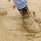 Como limpar botas sujas de lama e barro