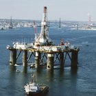 La construcción de plataformas petroleras en el océano