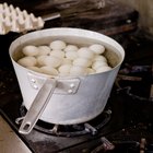 Cómo cocinar huevos para que no sean difíciles de pelar