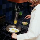 Cómo freír un huevo sin que la yema quede líquida