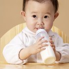 ¿Deberías cambiar la fórmula de bebé si tu hijo presenta gases?