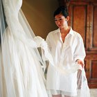 ¿Cómo saber si un vestido de bodas esta hecho de tela fina?