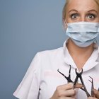 How to Slowly Remove Gauze From a Tooth Extraction
