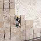 Como remover cimento cola de uma parede