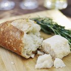 Cómo hacer crecer moho en pan o queso