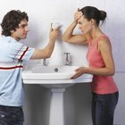Ferramentas necessárias para retirar azulejos de banheiro