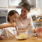 ¿Cómo cocinar un pastel en una fuente de vidrio?