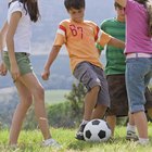 Cómo pintar la habitación de un niño con temática de fútbol