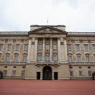 Quais são os diferentes tipos de monarquia?