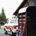 Quais os diferentes tamanhos dos trailers reboque para dois cavalos
