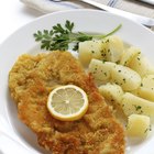 Schnitzel with salad and rice, detail
