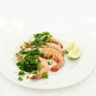 grilled shrimp kababs with sriracha and lime