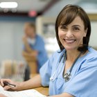 ¿Cuántas horas se espera que trabajen las enfermeras registradas?