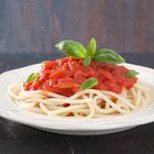 Spaghetti with Meatballs in Tomato Sauce