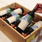How much does a wine broker make?