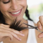 Cómo reparar las puntas abiertas, secas y dañadas en el cabello