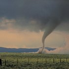 ¿Cuáles son las características de los tornados?