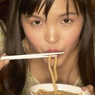 Etiqueta para comer fideos japoneses