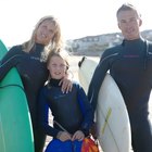 Campamentos de surf para niños con autismo