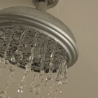 Cómo obtener mayor presión de agua de una ducha de baja presión