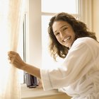 ¿Qué tipo de cortinas se ven bien en un cuarto de baño?