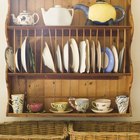 Estantes metálicos y de madera