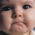 ¿Cuáles son las causas de la sobrealimentación en los bebés?