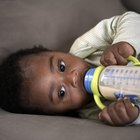 Razones por las que un bebé no quiere tomar el biberón antes de ir a dormir 