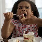 Cómo colocar una imagen comestible sobre un pastel