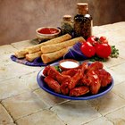 Como manter os aperitivos quentes em uma mesa de bufê