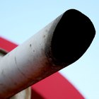 O que faz carros soltarem fogo pelo escapamento?