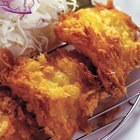 Cómo empanar el pollo con harina y huevos para la sartén