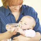 Instrucciones para padres primerizos sobre como alimentar al bebe con biberón 