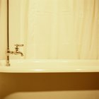 Cómo evitar que la cortina de la ducha se mueva cuando tomas una ducha