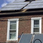 Cómo alimentar una casa con paneles solares 