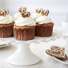 Chocolate and vanilla cupcakes