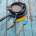 Cast iron frying pan