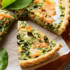 Quiche lorraine with chicken, mushrooms and broccoli